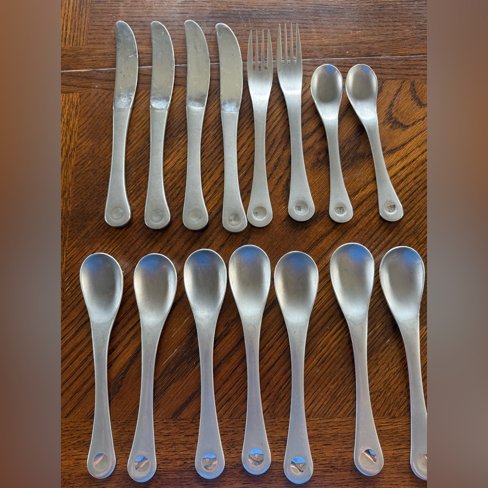 Robert Welch Satin Glossy Dot 15 Pc. Pendulum Stainless Flatware Lot